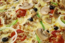 70 cm-es óriás pizza elvitelre 4.050 Ft helyett 2.025 Ft-ért az Alforno Étterem és Pizzériától (ingyenes házhozszállítás az I., II., V., VI., VIII., IX., XI. és XII. kerületbe)