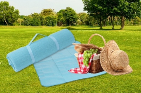 Felcsavarható pikniktakaró választható színben