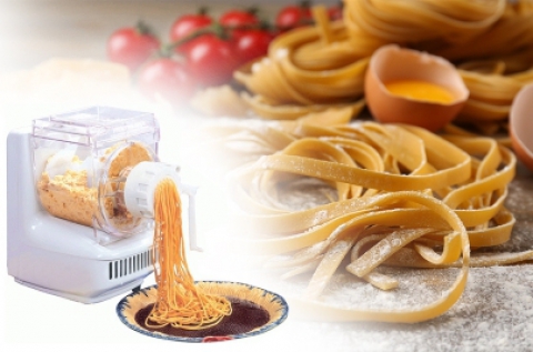 Tésztakészítő gép 7 féle tésztanyomó fúvókával