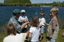 5 napos bentlakásos horgásztábor oktatással, bemutatókkal, ellátással 20.500 Ft helyett 13.990 Ft-ért Szécsény mellett, a Robinson-szigeteken (+ a horgász napijegyek ára, saját felszereléssel, 8-16 éveseknek, július 9-13.)