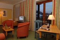 5 éjszaka 2 felnőtt + 2 hat év alatti gyermek részére félpanzióval az ausztriai Heiligenblut-ban 139.500 Ft-ért (egyéni utazással, 279.000 Ft értékben)