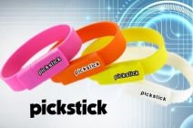 Pendrive karkötő 8 GB tárhellyel, 8 féle színben 8.990 Ft helyett 2.990 Ft-ért a Pickstick.hu-tól