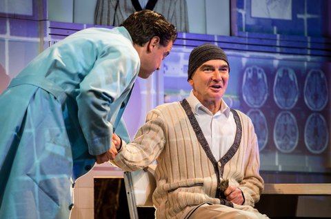 Virágot Algernonnak a Játékszínben