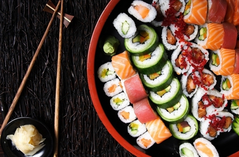 Korlátlan étel-, ital-, sushi és desszert fogyasztás