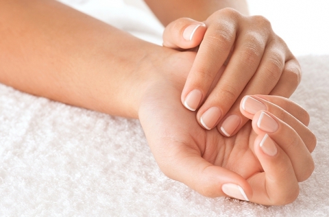 Műkörömépítés SNS Nails technológiával