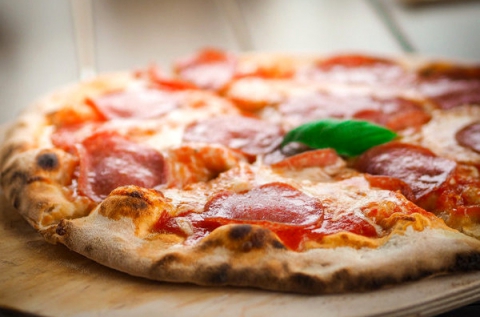 4 db 28 cm-es választható pizza a Római-parton
