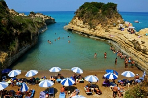 Tengerparti pihenés buszos utazással Sidari-ban