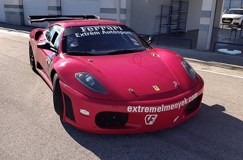 Vezess egy Ferrari F430 GT versenyautót!