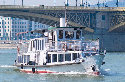 Esti sétahajózás a Dunán 1 fő részére