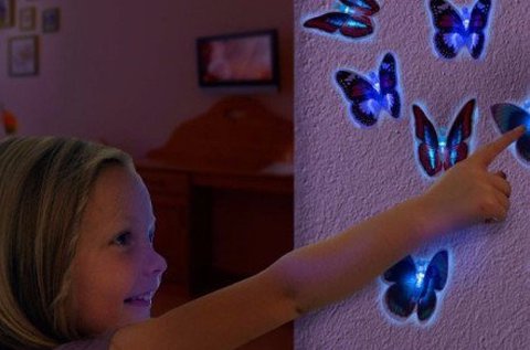 Vibráló színes pillangós LED éjjeli lámpa