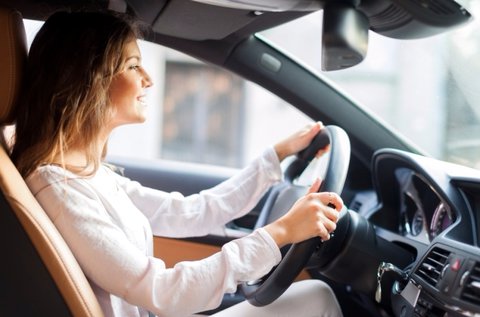 B kategóriás jogosítvány 30 óra vezetéssel