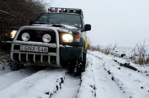 Off-Road élményvezetés Mitsubishi Pajero-val