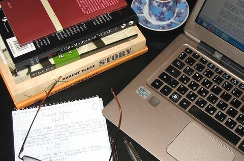 Írótanfolyam a történetírás titkaival