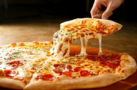 Vékony tésztás olasz pizza 3 választható feltéttel