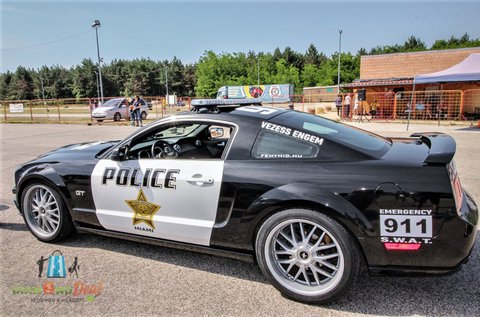 Vezess egy Ford Mustang GT rendőrautót!
