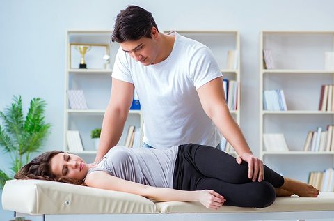 Csontkovácsolás gerinc-, nyak-, hátfájdalom ellen
