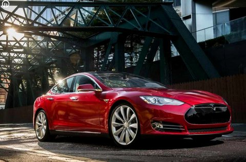 60 perces Tesla élményvezetés forgalomban