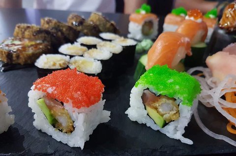 40 db-os seafood lovers sushi szett 2 fő részére