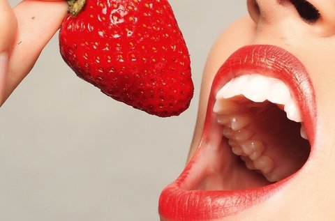 Professzionális ultrahangos fogkő-eltávolítás