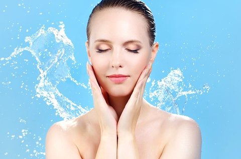 Vízhiányos arcbőr gépi kezelése