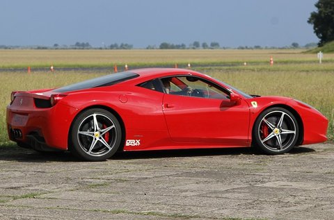2 körös Ferrari 458 Italia 4.5 V8 élményvezetés