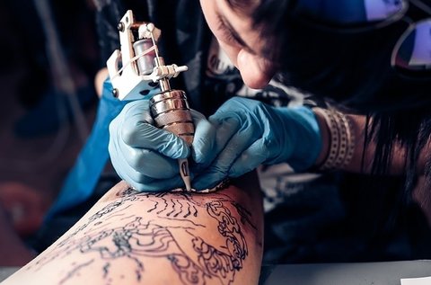 1 órás minőségi tetoválás készítés