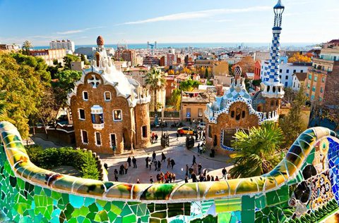3 vagy 4 napos látogatás Barcelonában repülővel