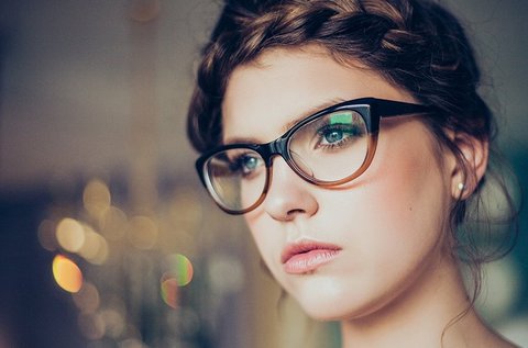 Komplett szemüveg készítés trendi kerettel