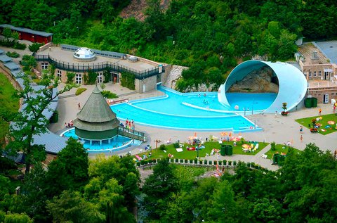 Miskolctapolcai csobbanás Barlangfürdő belépővel