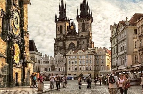 Buszos utazás Prágába Kozel sörgyár látogatással