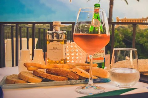 Szicíliai főzőklub bor- és olívakóstolóval