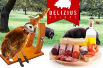 Kóstolj igazi spanyol sonkát, hurkát és kolbászt! 4 kg Serrano sonka + 1 kg fűszeres kolbászcsomag + luxus sonkaállvány késsel, élezővel