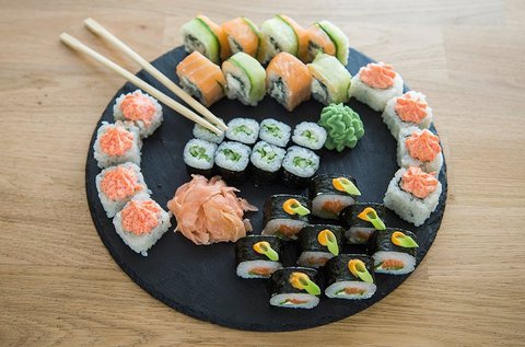 32 db-os aranyhal szett sushi válogatás