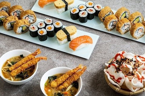 Ázsia ízélmény 38 db-os sushi válogatással 2 főnek
