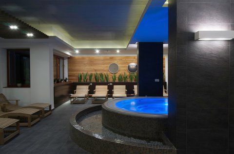 Sárvári wellness pihenés fürdőbelépővel