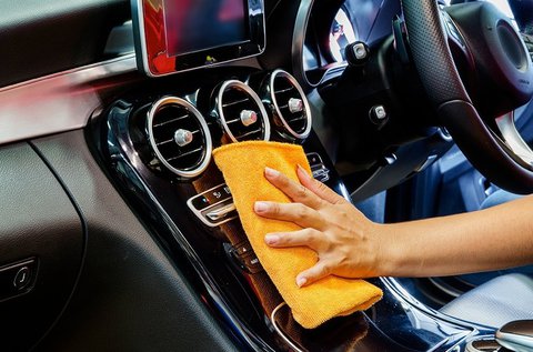 Üléskárpit tisztítás külső-belső autómosással