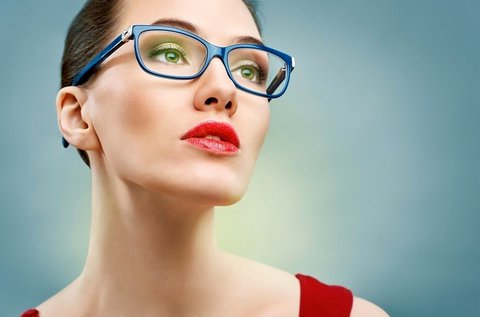 Szemüvegkészítés trendi Retro márkájú kerettel