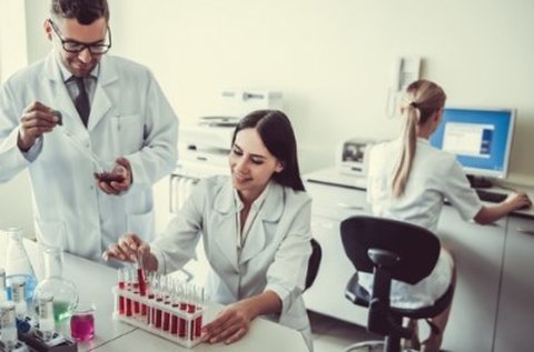 Egészségügyi szűrőcsomag vérnyomásméréssel