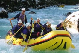 Rafting Szlovéniában Bovec-nél a Soca folyón a vadvízi evezés paradicsomában 35.990 Ft helyett 19.990 Ft-ért (1 éjszaka szállással)